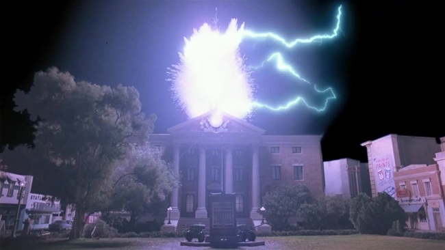 back-to-the-future-lightning-clock-tower-gamma-ray